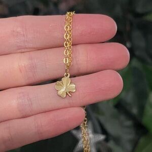 Gold Clover Pendant Necklace